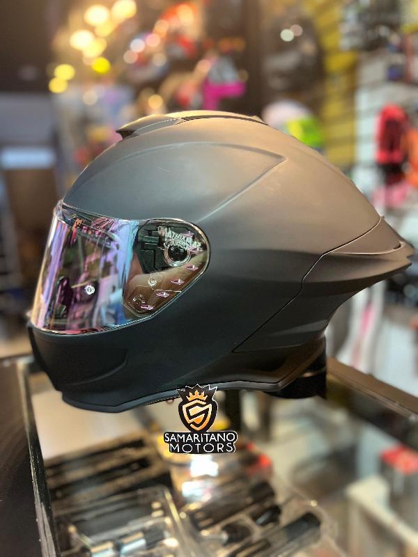 Foto adicional de CASCO REVO CON VISOR ROSADO