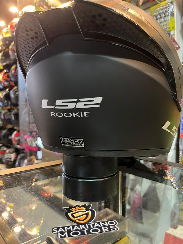 Foto adicional de CASCO INTEGRAL LS2 ROOKIE NS352 CON ALERON NEGRO MATE
